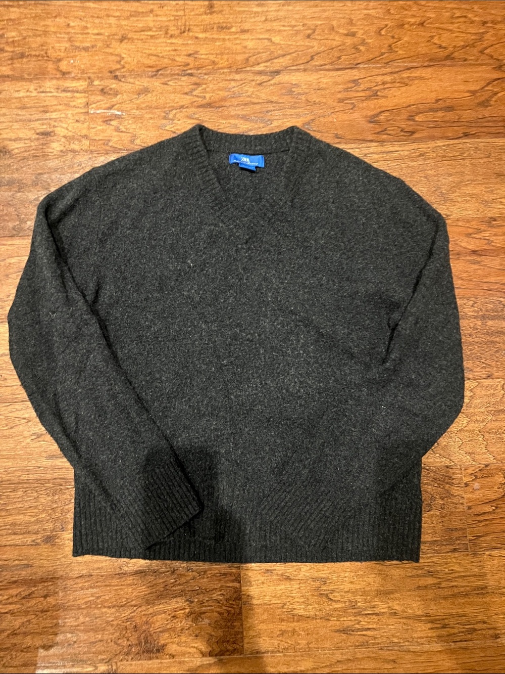 Zara Men's Charcoal V-Neck Sweater